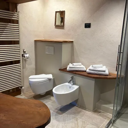 Wongade D'hotes E Restaurant Konukevi