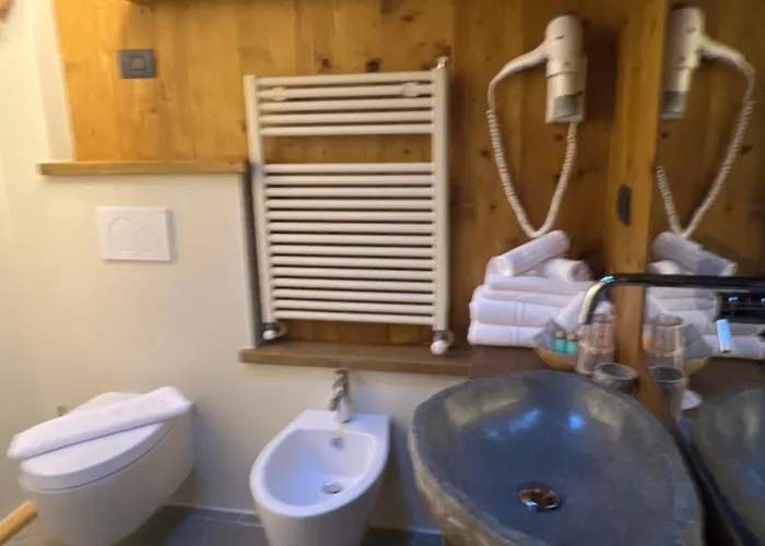 Wongade D'hotes E Restaurant בית הארחה Gressoney-la-Trinité